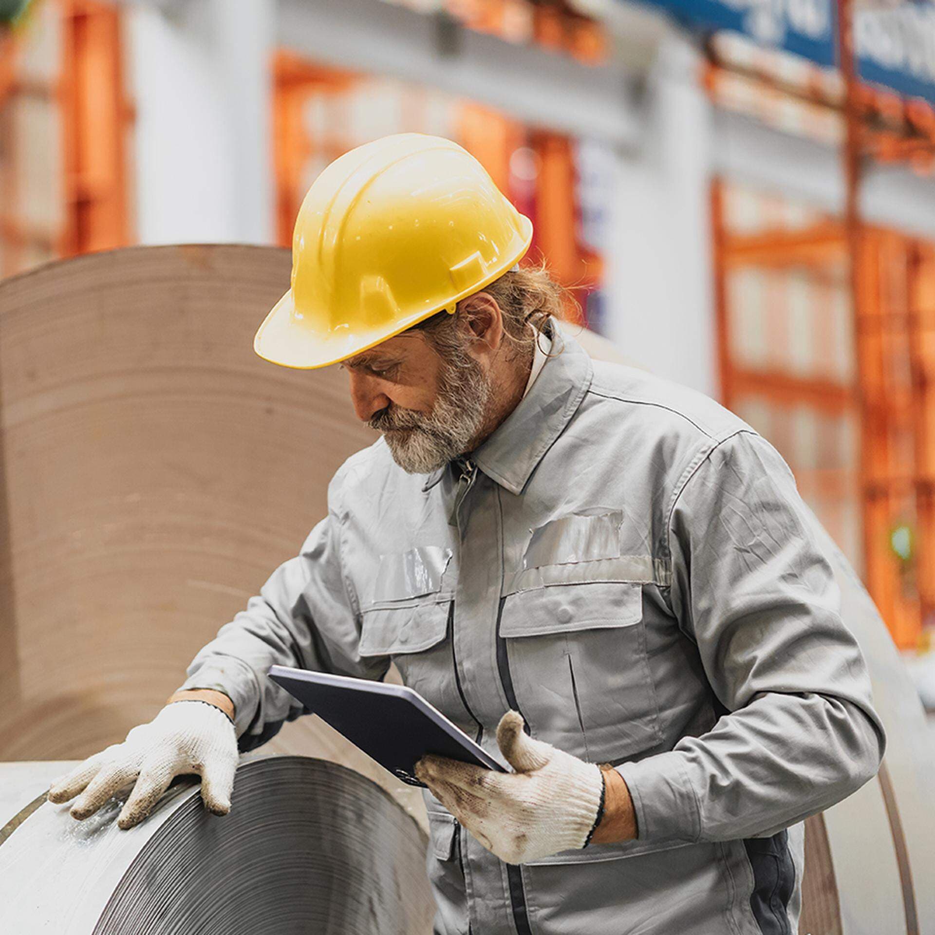 Johanna Wallenius, professor i nationalekonomi vid Handelshögskolan i Stockholm, och Lisa Laun, forskare vid IFAU och nationalekonom med fokus på arbetsmarknadspolitik.