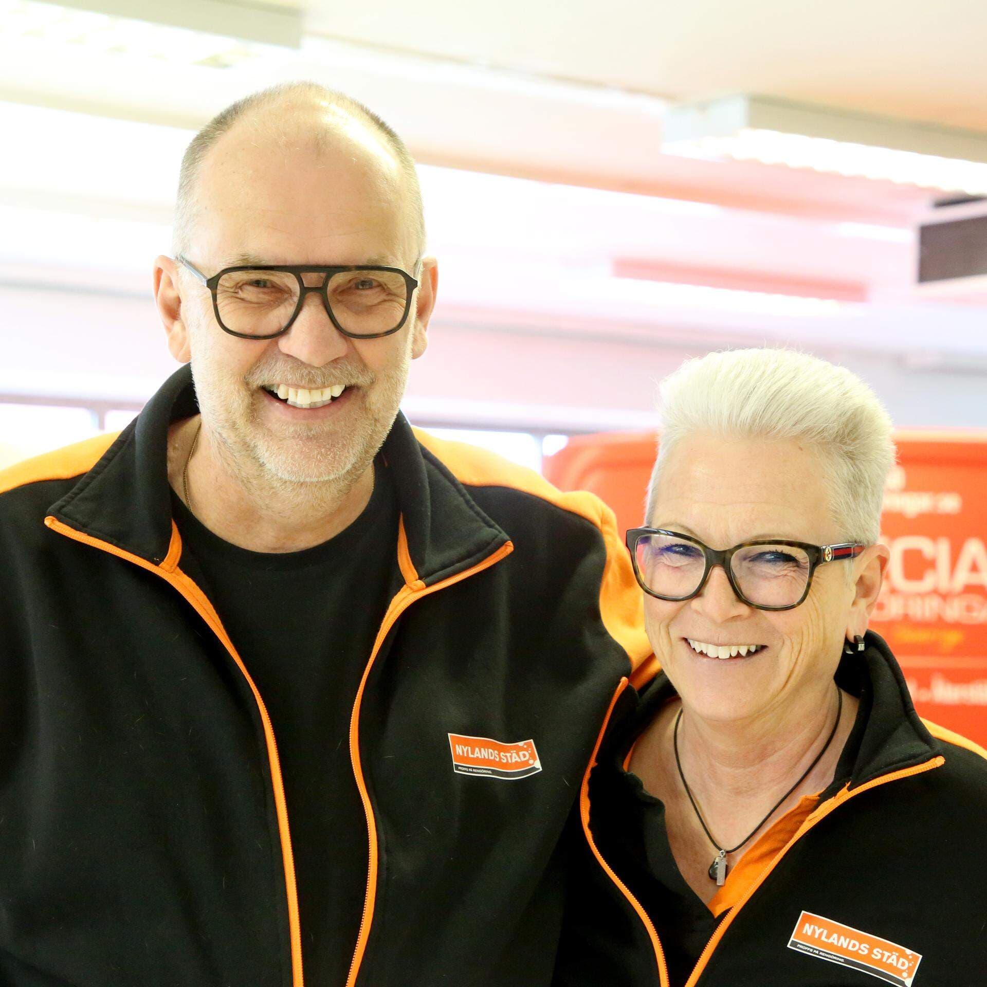 Ann-Christine Lundqvist, vd på Nylands Städ, tillsammans med sin man Jonas Lundqvist.